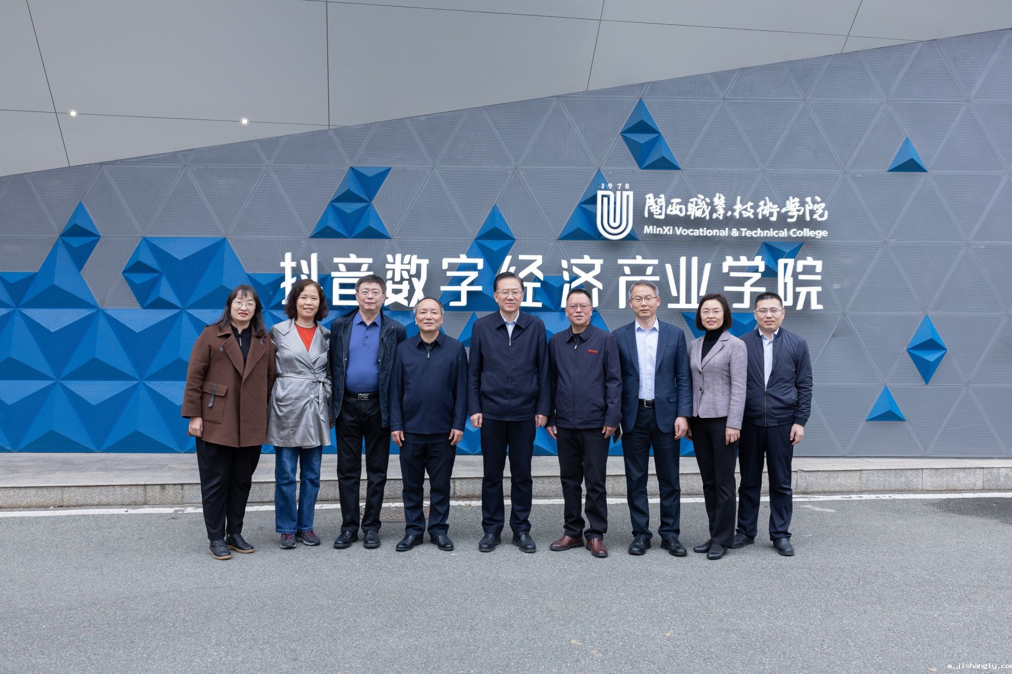 北京电子科技职业学院领导一行莅临我校展开深入交流